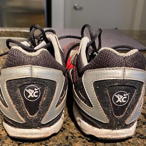 Nike XC running shoes - Picture 4 of 4